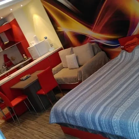 Studio Love بورغاس