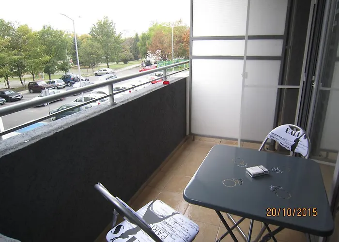 Studio Love בורגאס