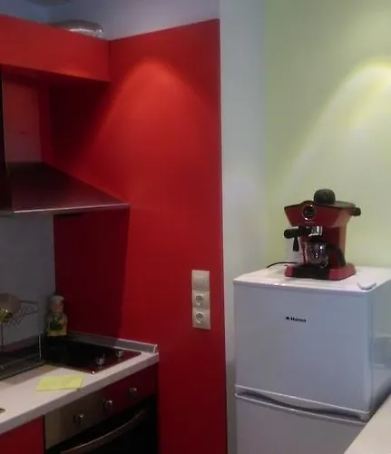 Studio Love בורגאס